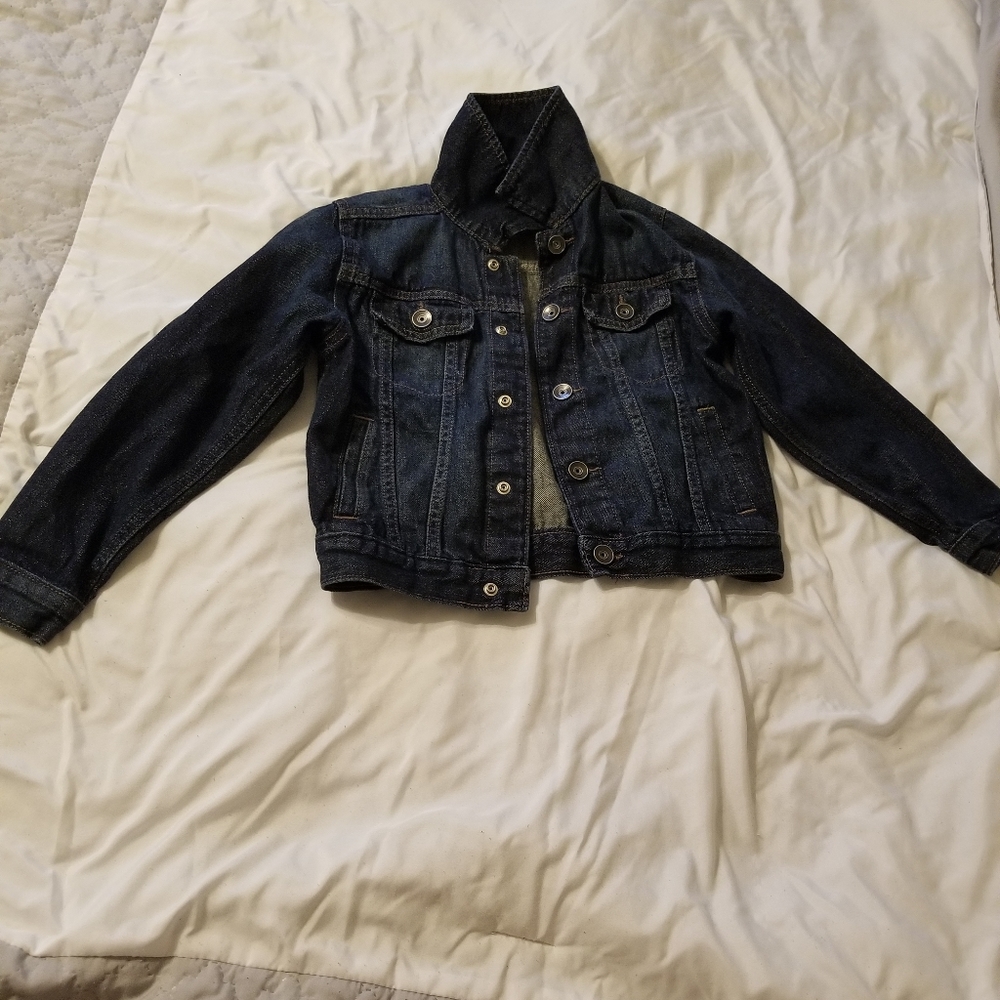 Children's Place Denim Jean Jacket in size small (5/6)